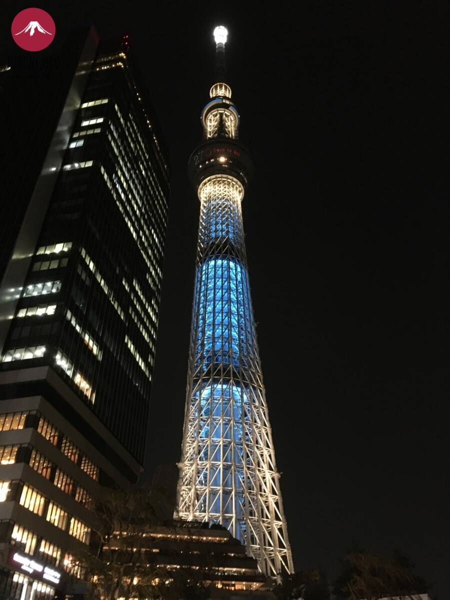 Skytree Tokyo Beleuchtung blau Licht